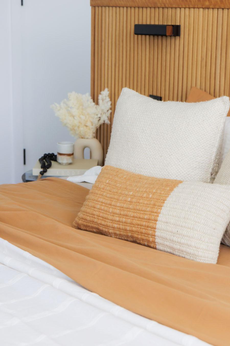 NORTE ORIGINAL LUMBAR TELAR THREAD | CAMEL & NATURAL-The Andes Project
