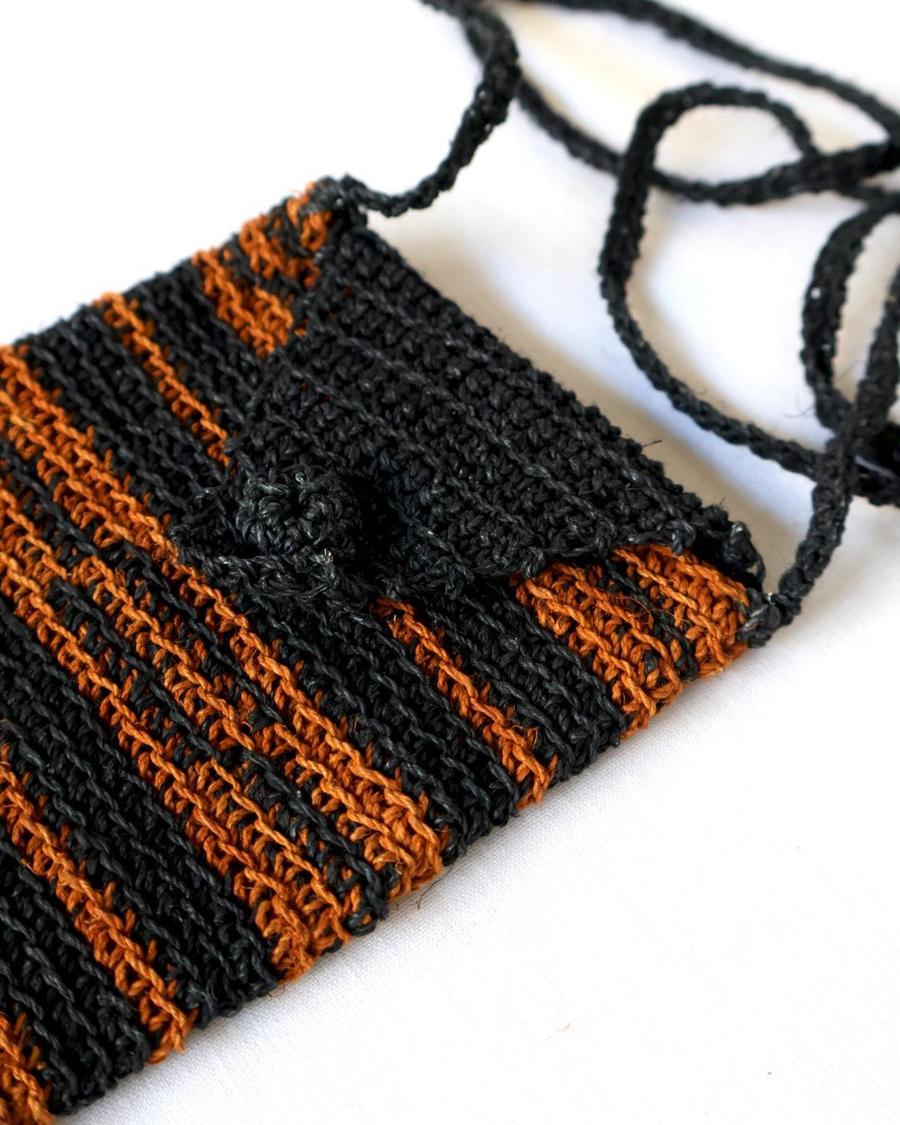 Chaguar Hand Woven Phone Bag