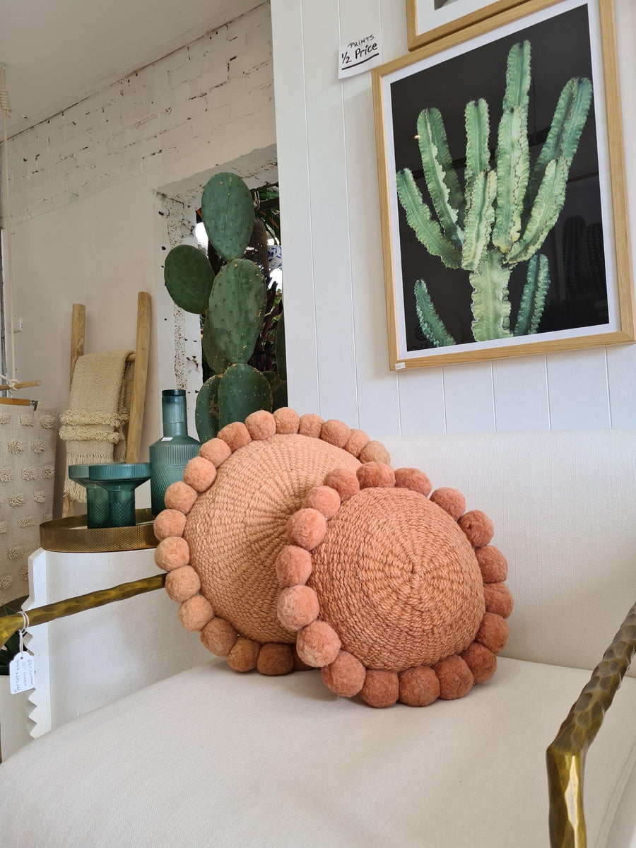 ROUND WITH POM POMS - MEDIUM | DUSTY PINK-The Andes Project