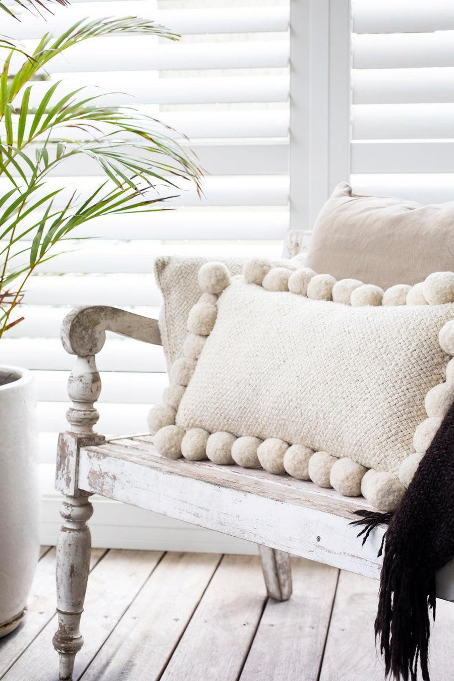 LUMBAR WITH POM POMS - NATURAL-The Andes Project