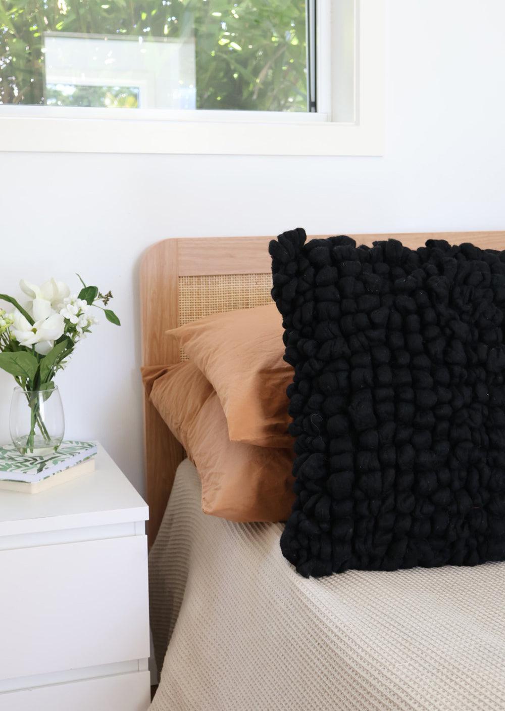 NUBE - LARGE | BLACK-The Andes Project