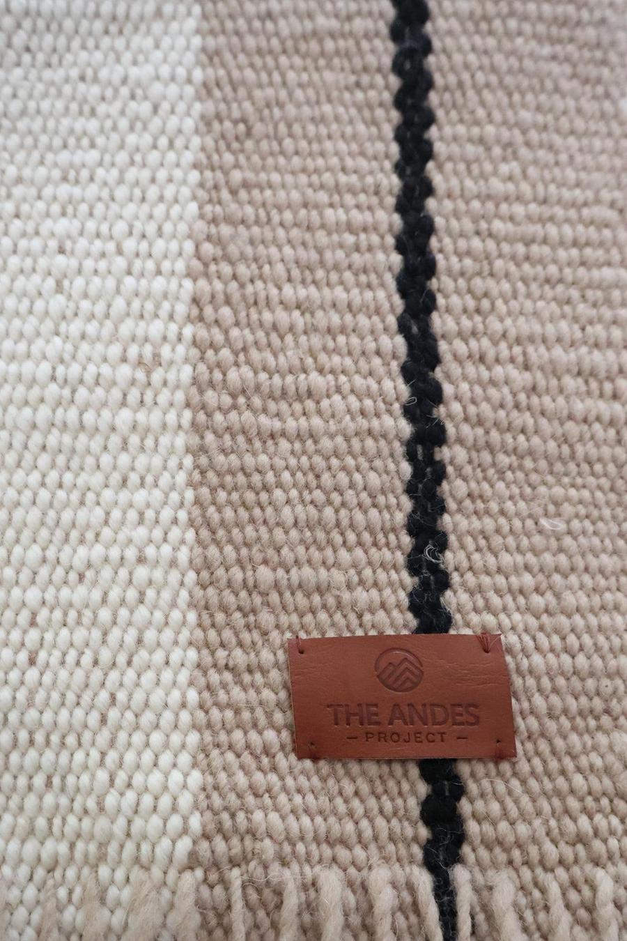 LINEA - Small #15- Handmade Sustainable 100% Sheep Wool - The Andes Project