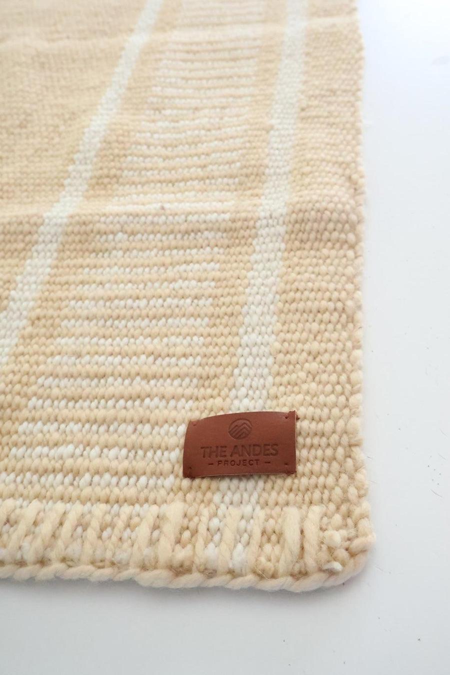 LINEA - Small #20- Handmade Sustainable 100% Sheep Wool - The Andes Project