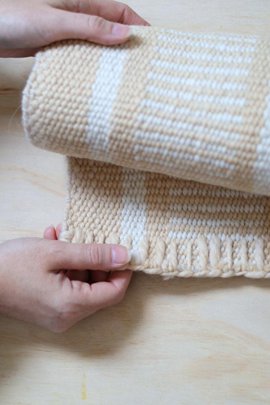 LINEA - Small #20- Handmade Sustainable 100% Sheep Wool - The Andes Project