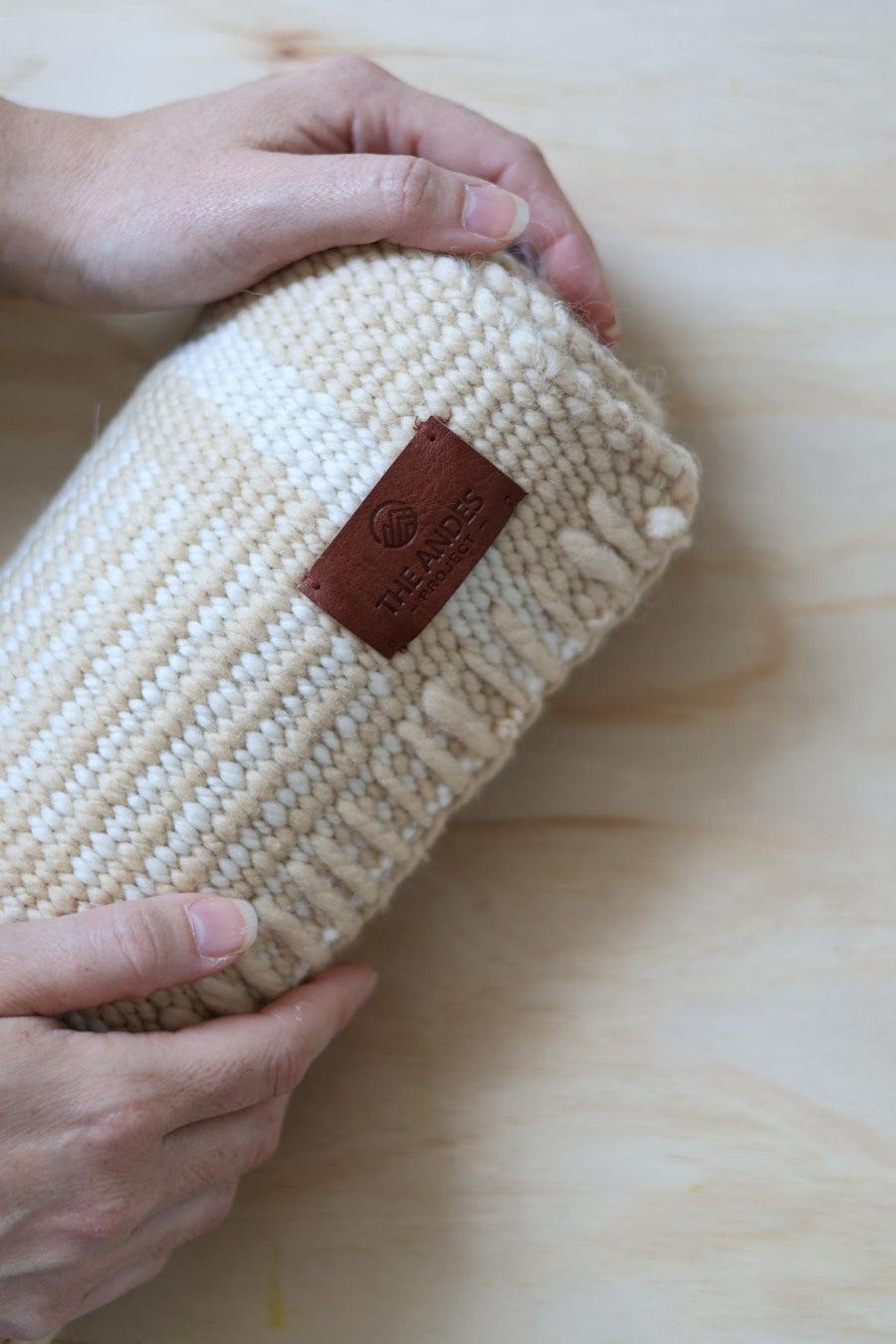 LINEA - Small #20- Handmade Sustainable 100% Sheep Wool - The Andes Project