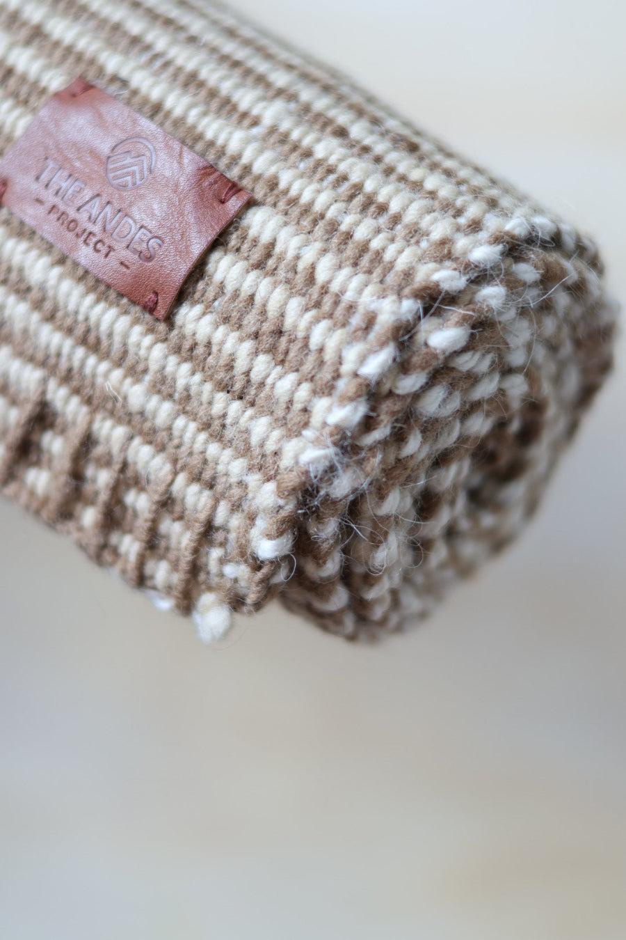 LINEA - Small #21- Handmade Sustainable 100% Sheep Wool - The Andes Project
