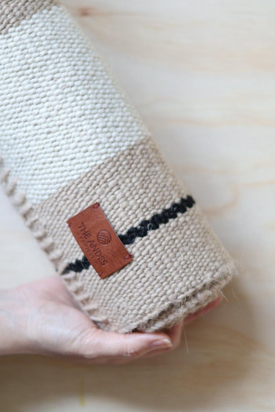 LINEA - Small #15- Handmade Sustainable 100% Sheep Wool - The Andes Project