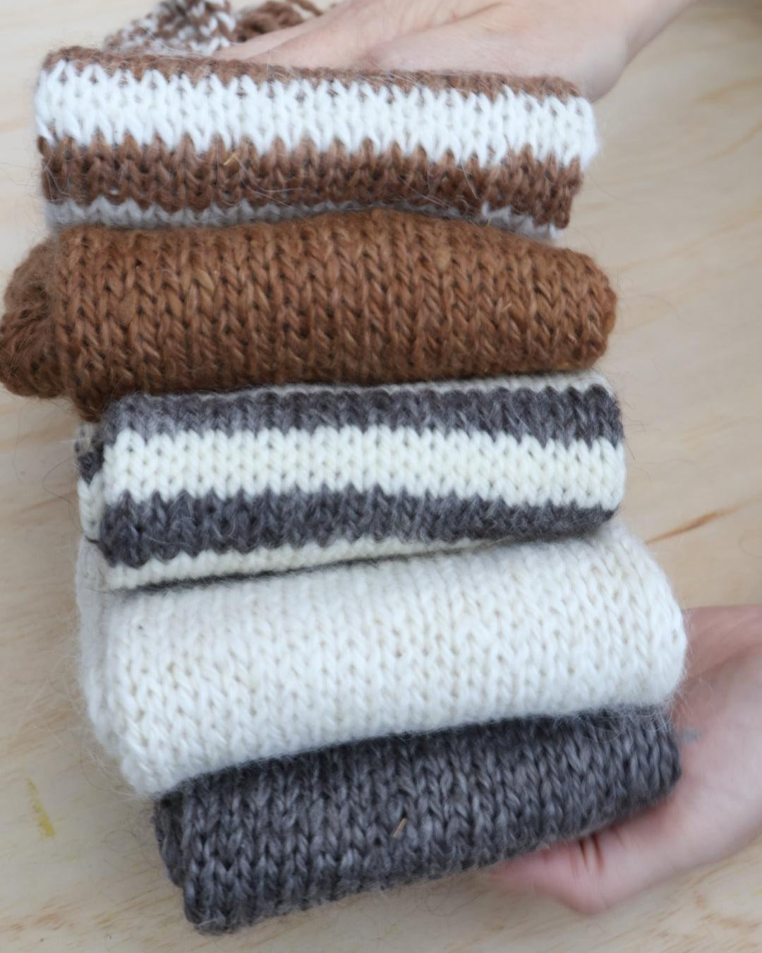 PUNA LEG WARMERS