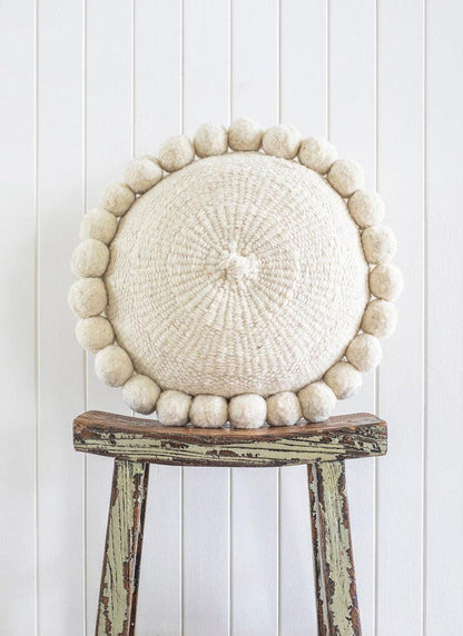 ROUND WITH POM POMS - LARGE | NATURAL-The Andes Project