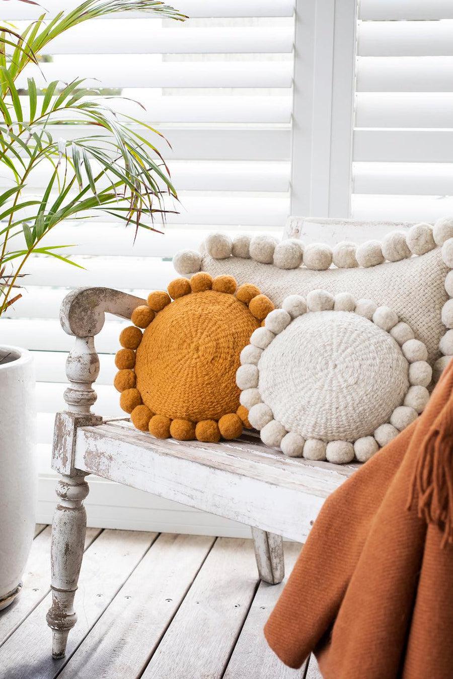 ROUND WITH POM POMS - SMALL | NATURAL-The Andes Project