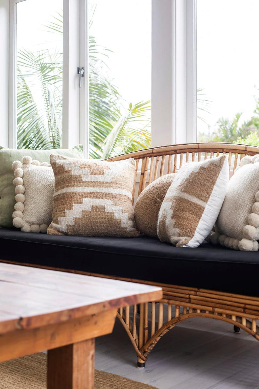 SQUARE WITH POM POMS - MEDIUM | NATURAL-The Andes Project
