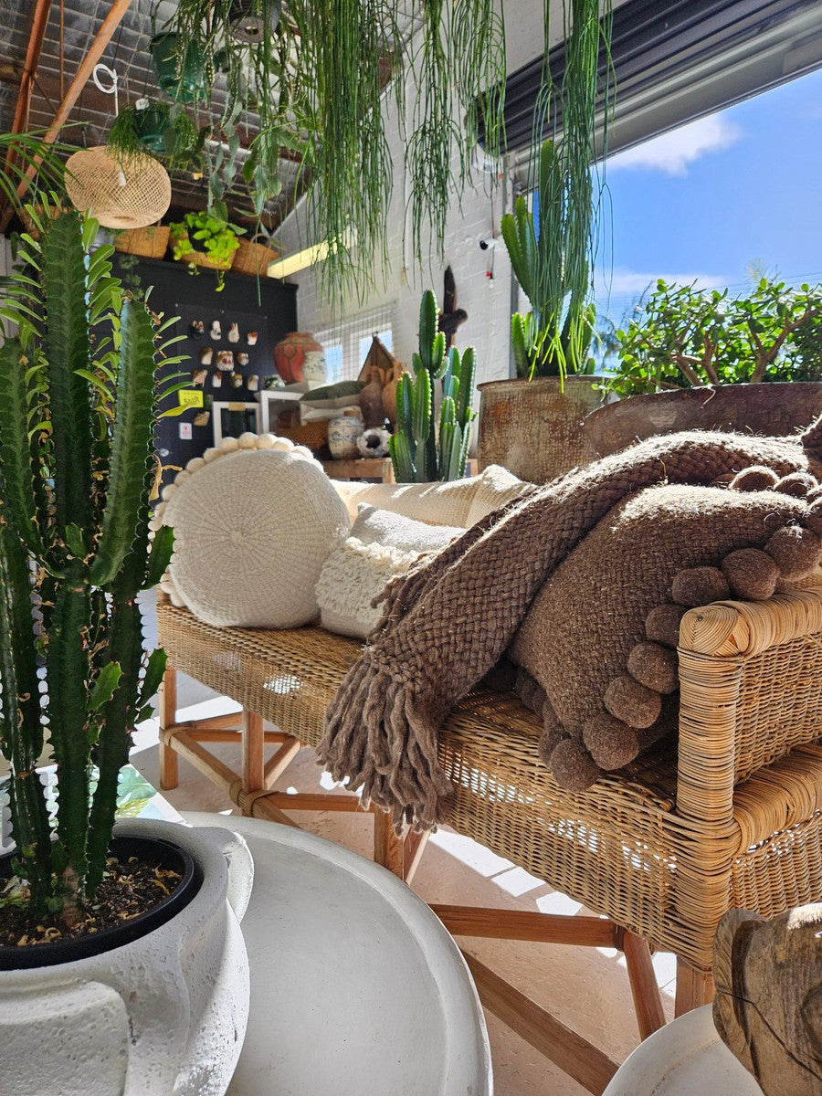 PACHA THROW - MEDIUM | CHOCOLATE-The Andes Project