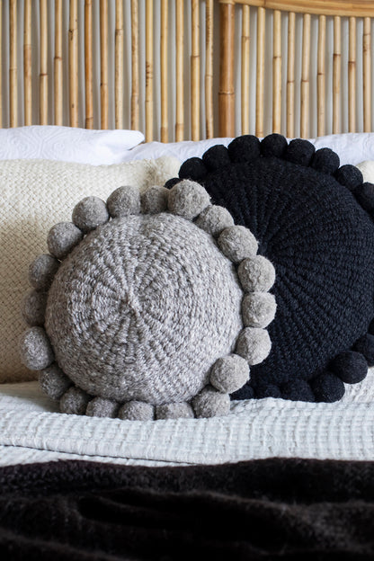 ROUND WITH POM POMS - MEDIUM | GREY COLOUR